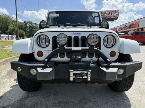 Used 2013 Jeep Wrangler Unlimited Sahara w/ Dual Top Group AWD/4WD image 12