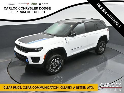 Used 2022 Jeep Grand Cherokee Trailhawk image 30