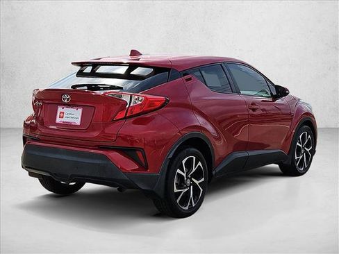 Certified 2020 Toyota C-HR XLE image 5