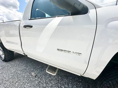 Used 2018 Chevrolet Silverado 2500 W/T RWD image 14