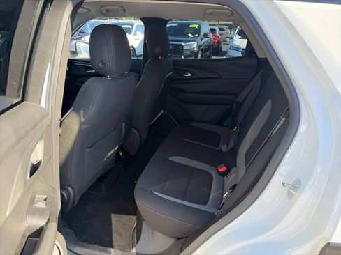 Used 2024 Chevrolet TrailBlazer LT w/ LT Cold Weather Package FWD image 11