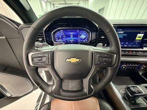 Certified 2025 Chevrolet Silverado 1500 High Country w/ High Country Premium Package image 11