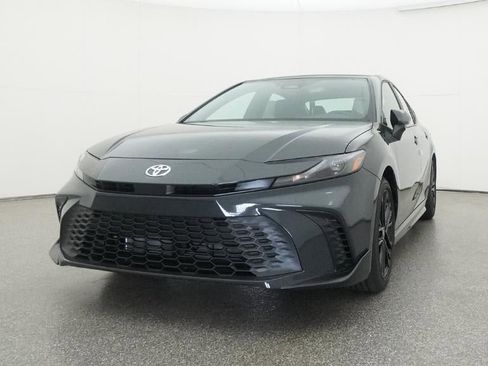 New 2026 Toyota Camry SE FWD image 32