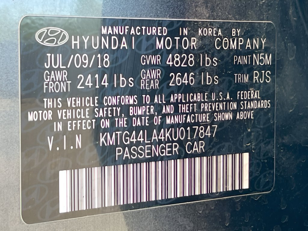 Used 2019 Genesis G70 2.0T Advanced w/ Prestige Package AWD/4WD image 33