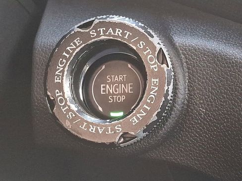 Used 2023 Chevrolet TrailBlazer RS w/ Convenience Package image 23