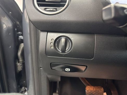 Used 2011 Mercedes-Benz ML 350 4MATIC image 11