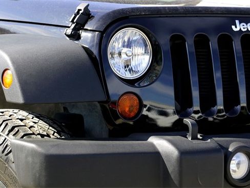 Used 2013 Jeep Wrangler Unlimited Sport w/ Connectivity Group image 3