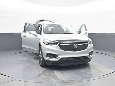 Used 2021 Buick Enclave Essence w/ Sport Touring Edition image 2