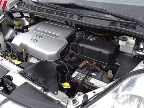 Used 2008 Toyota Sienna LE image 28