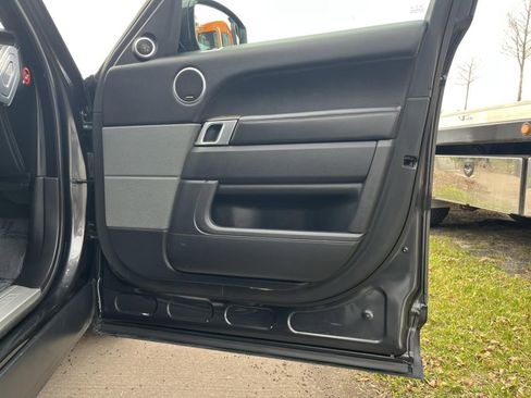 Used 2019 Land Rover Range Rover Sport HSE image 33