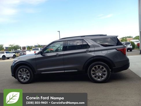New 2025 Ford Explorer Active w/ Active Comfort Package image 6