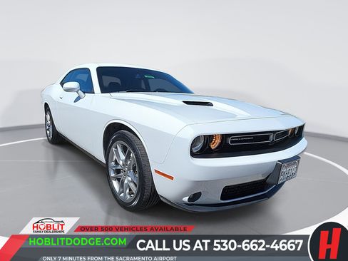 Certified 2023 Dodge Challenger SXT w/ Plus Package AWD/4WD image 1