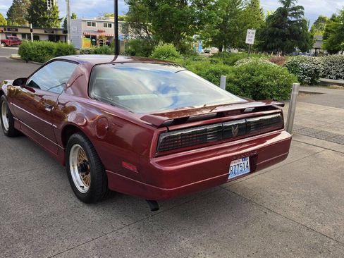 Used 1989 Pontiac Firebird Trans Am RWD image 8