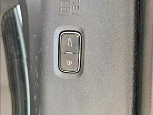 Used 2025 Ford Expedition Active RWD image 26