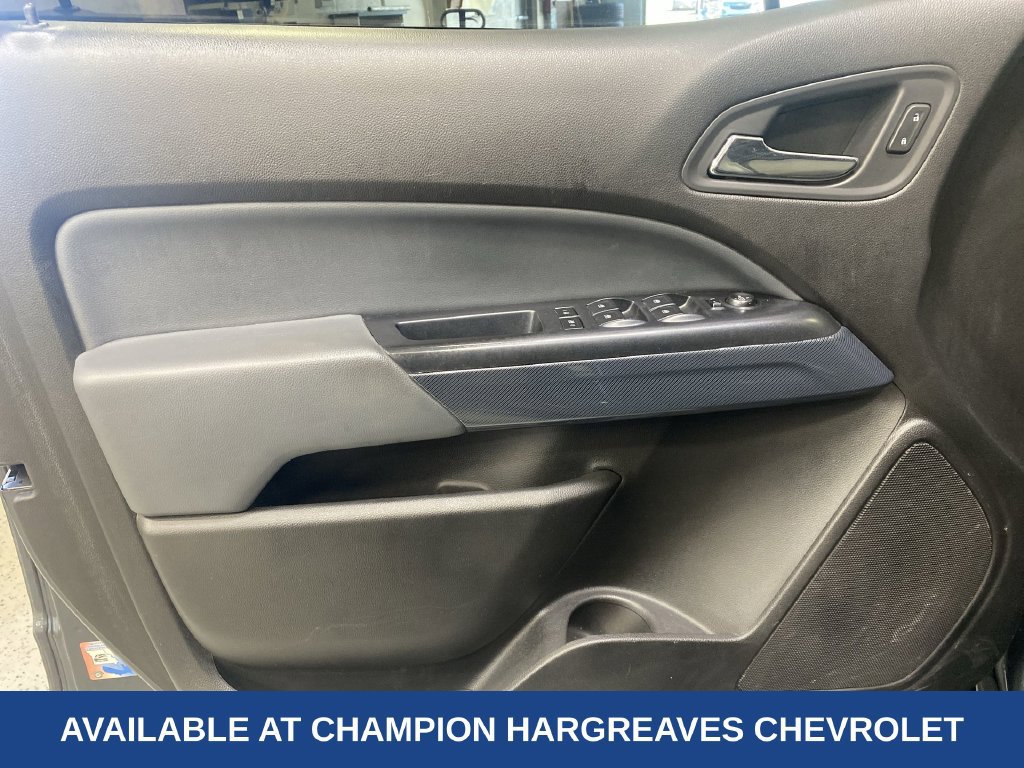 Used 2017 Chevrolet Colorado Z71 AWD/4WD image 30