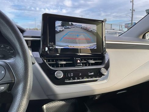 Used 2024 Toyota Corolla LE image 17