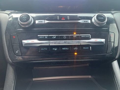 Used 2023 Ford Explorer ST-Line w/ Class IV Trailer Tow Package AWD/4WD image 24
