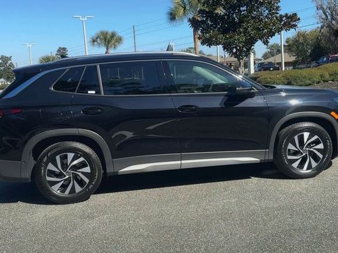 New 2026 Volkswagen Tiguan S image 9