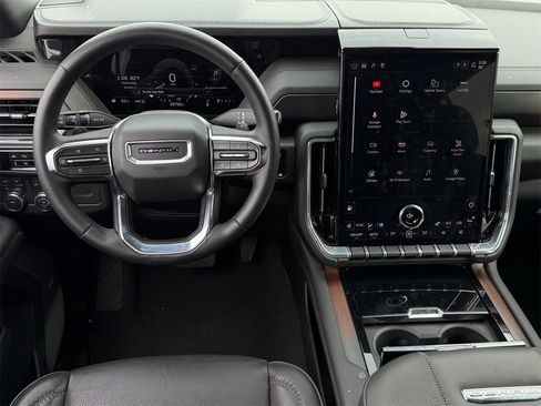 Certified 2025 GMC Yukon Denali image 12