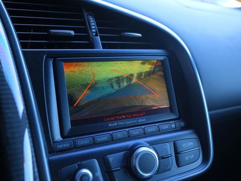 Used 2009 Audi R8 V8 image 17