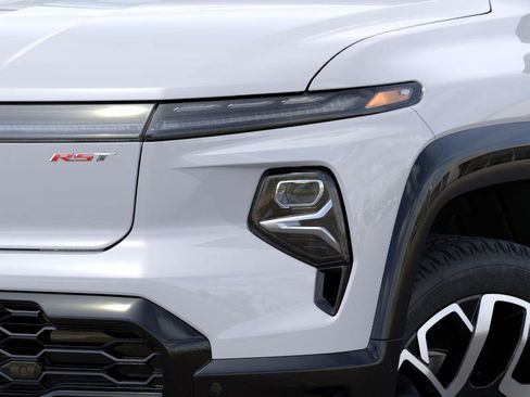 New 2025 Chevrolet Silverado EV RST image 10