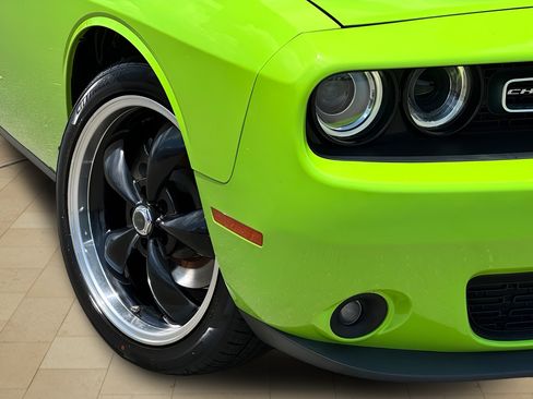 Used 2015 Dodge Challenger R/T Plus RWD image 41