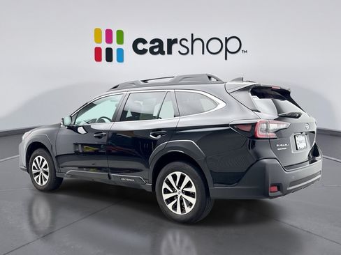 Used 2024 Subaru Outback Premium AWD/4WD image 3