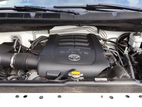 Used 2015 Toyota Tundra Limited w/ Limited Premium Package image 14