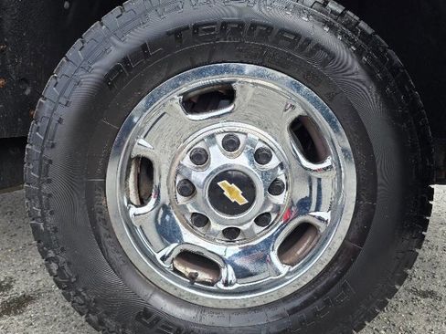 Used 2019 Chevrolet Silverado 2500 W/T AWD/4WD image 9