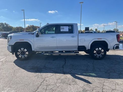 Used 2024 GMC Sierra 2500 Denali w/ Denali Reserve Package image 2