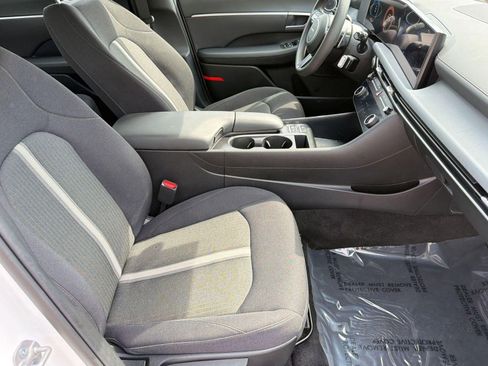 Used 2025 Hyundai Sonata SEL FWD image 28