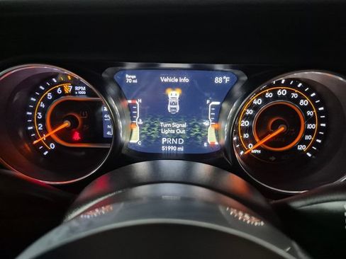 Used 2019 Jeep Wrangler Unlimited Sahara w/ Quick Order Package 24M Moab AWD/4WD image 24