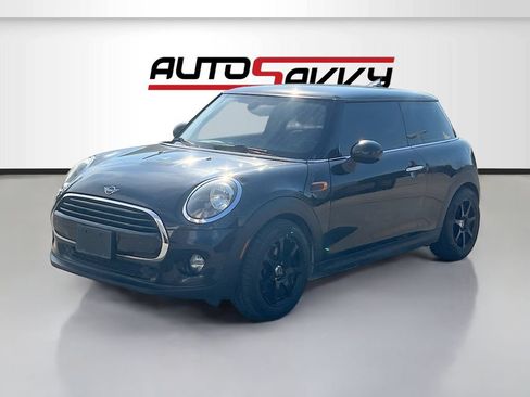 Used 2019 MINI Cooper 2-Door Hardtop FWD image 3