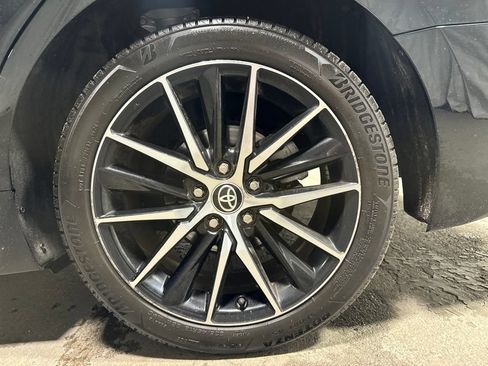 Used 2021 Toyota Camry SE FWD image 36
