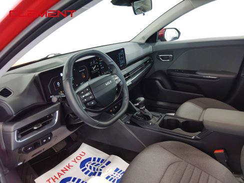 Used 2025 Kia K4 EX image 35