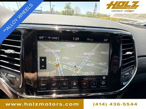 Used 2022 Jeep Grand Cherokee Laredo X AWD/4WD image 15