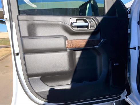 Used 2021 GMC Sierra 2500 Denali w/ Denali Ultimate Package image 20