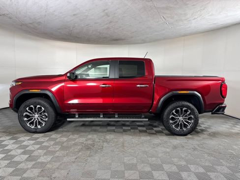 New 2026 GMC Canyon Denali w/ LPO, Black Badging Package AWD/4WD image 8