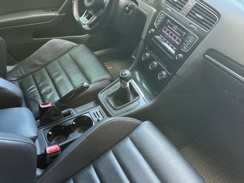 Used 2015 Volkswagen GTI S FWD image 19