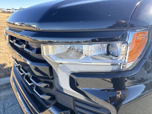 Certified 2022 Chevrolet Silverado 1500 RST w/ Convenience Package II image 6