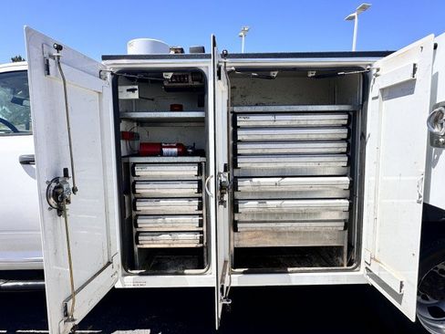 Used 2012 RAM 5500 4x4 Regular Cab w/ ST Decor Group image 18