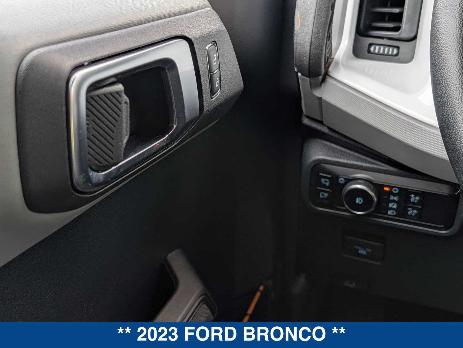 Used 2023 Ford Bronco Badlands AWD/4WD image 54