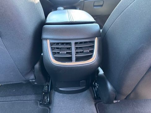 Used 2025 Chevrolet Malibu LT FWD image 20