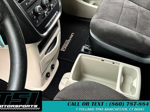 Used 2012 Dodge Grand Caravan SE image 15