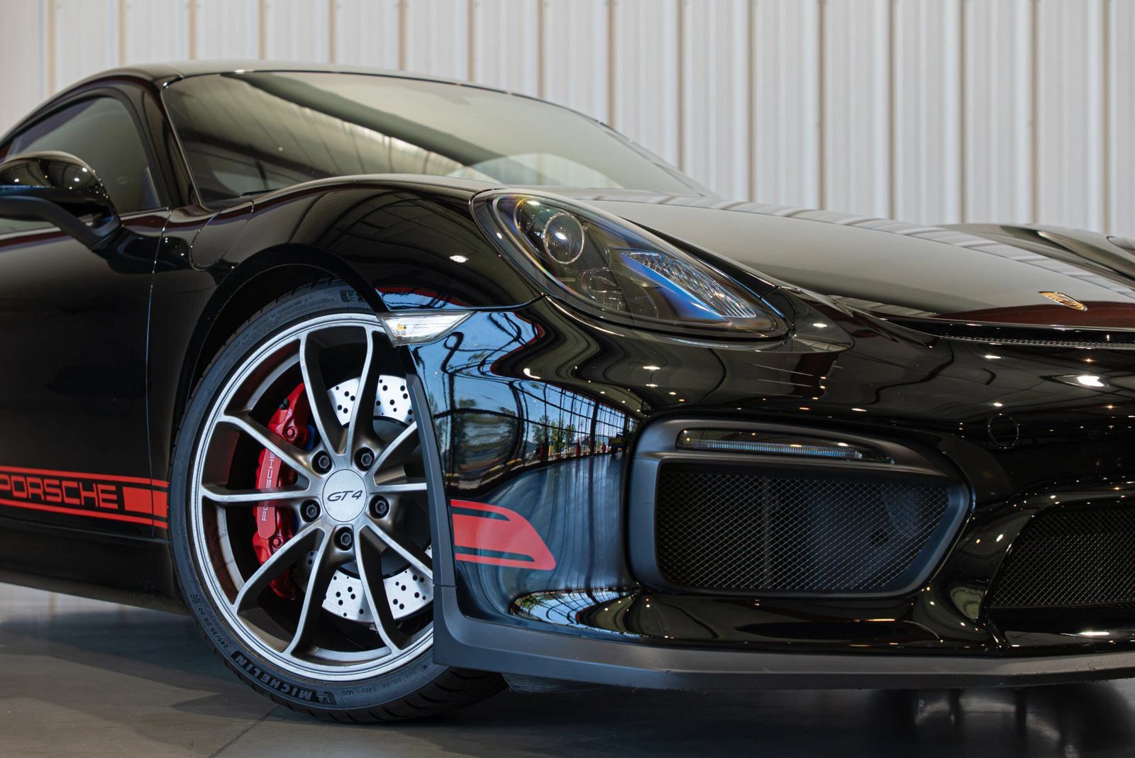 Used 2016 Porsche Cayman GT4 RWD image 2