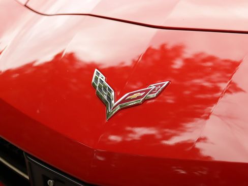 Used 2016 Chevrolet Corvette Stingray Coupe w/ 3LT Preferred Equipment Group RWD image 36