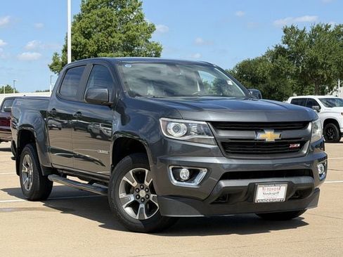 Used 2016 Chevrolet Colorado Z71 RWD image 2