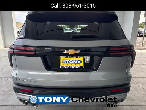 New 2026 Chevrolet Traverse LT w/ LPO, Floor Liner Package image 4