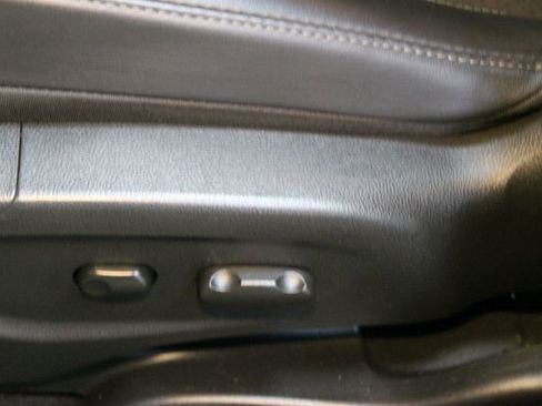 Used 2020 Buick Encore Preferred AWD/4WD image 18