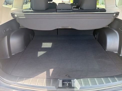 Used 2023 Subaru Forester Premium AWD/4WD image 9
